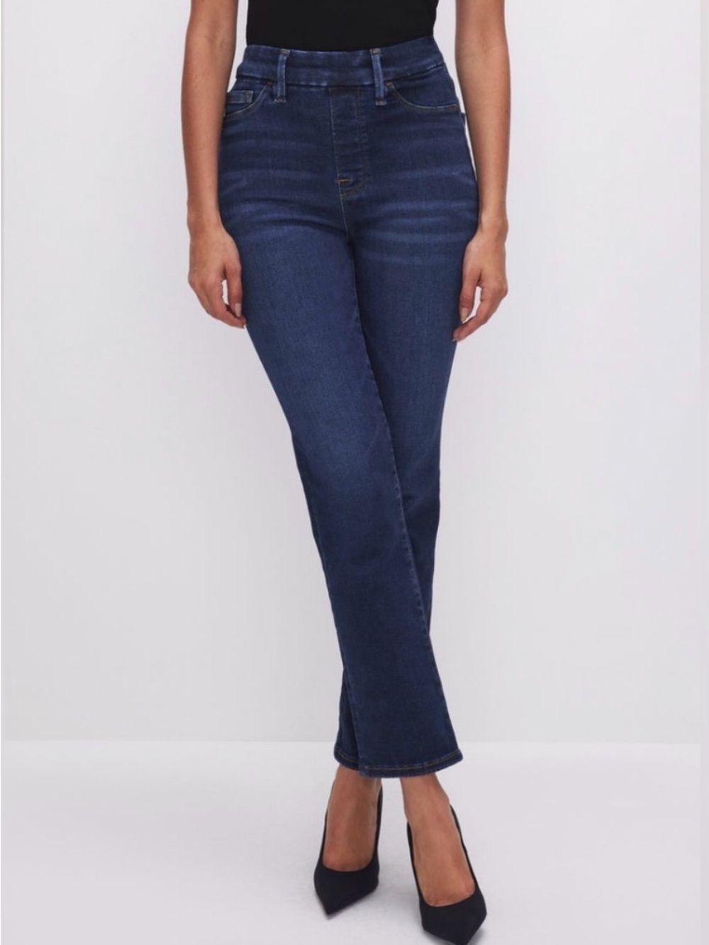 Good American Power Stretch Pull-On Straight Jeans in Indigo - Medium (US 6/8)